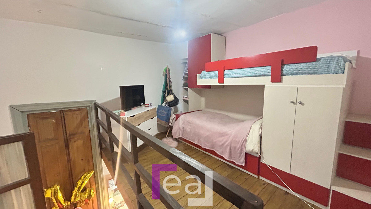 Casa ID.443 - Venta casa y apartamento en cordón cuatro dormitorios 