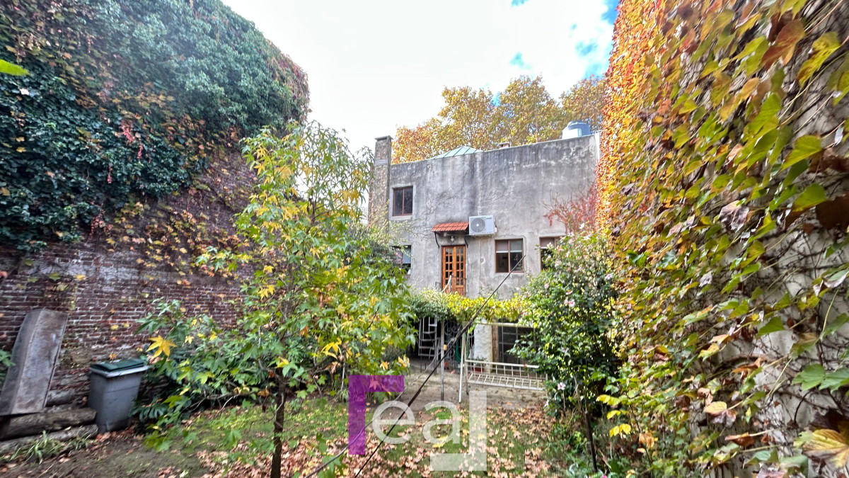 Casa ID.443 - Venta casa y apartamento en cordón cuatro dormitorios 