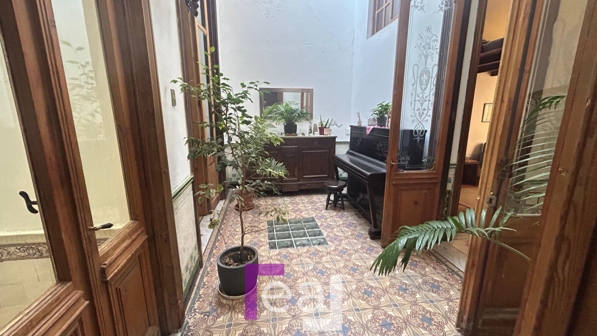 Casa ID.443 - Venta casa y apartamento en cordón cuatro dormitorios 