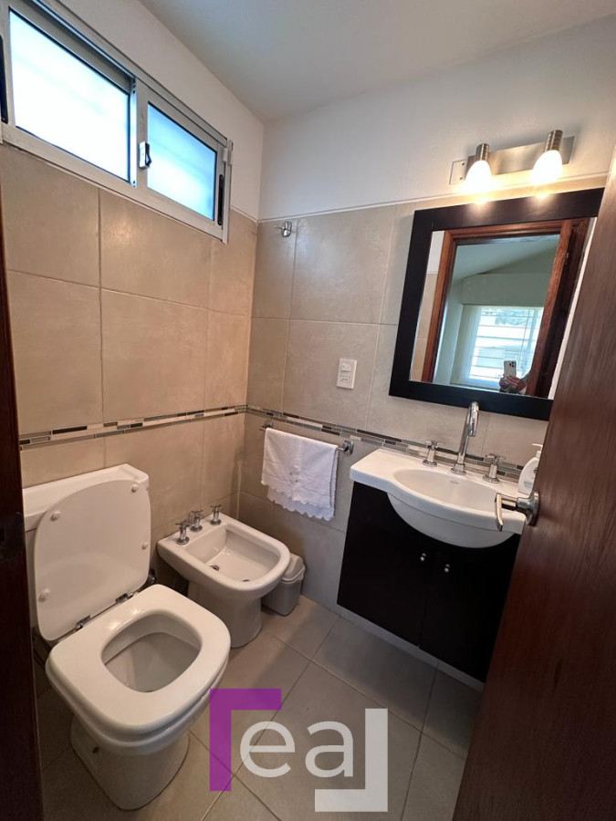 Casa ID.39 - Casa en Playa mansa, 4 Dormitorios, piscina terreno, impecable Punta del Este