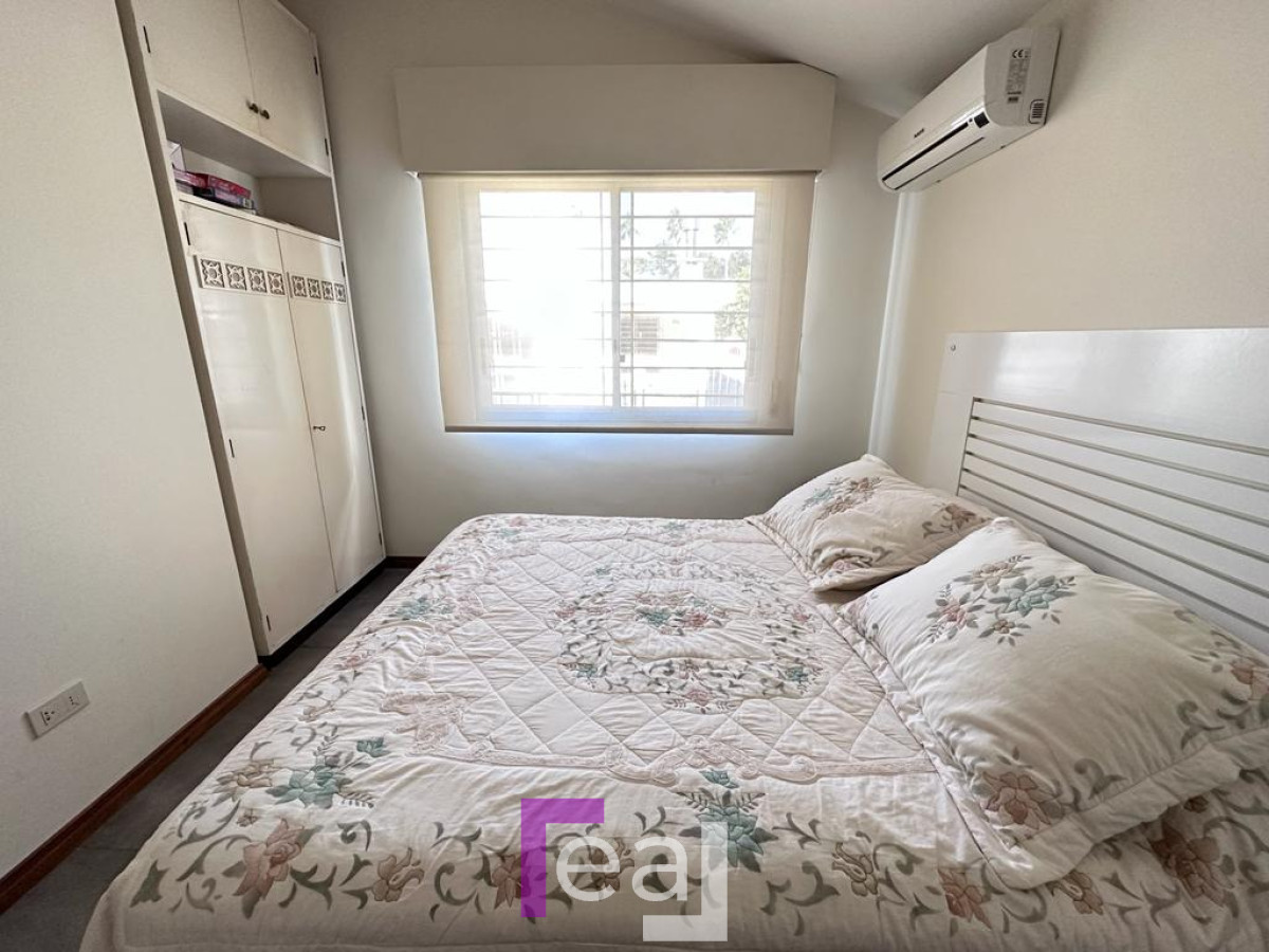 Casa ID.39 - Casa en Playa mansa, 4 Dormitorios, piscina terreno, impecable Punta del Este