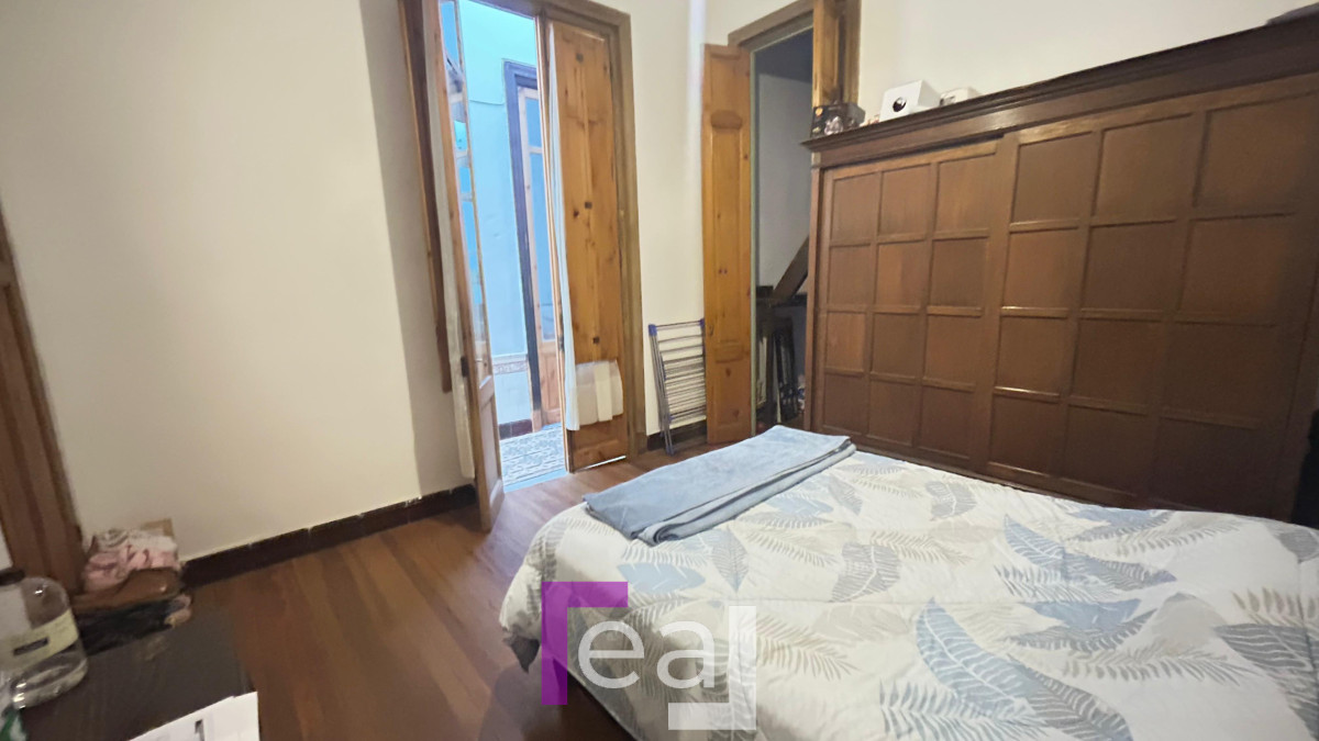 Casa ID.443 - Venta casa y apartamento en cordón cuatro dormitorios 