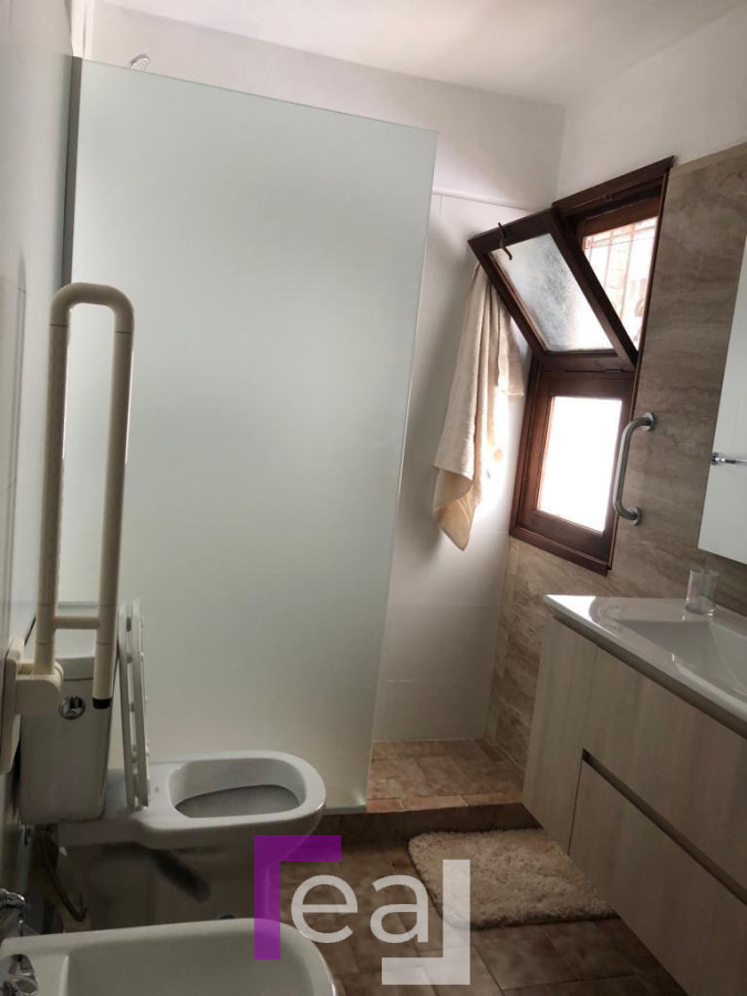 Casa ID.42 - Hermosa casa en lugar privilegiado 4 dormitorios, apta Desarrollo Maldonado