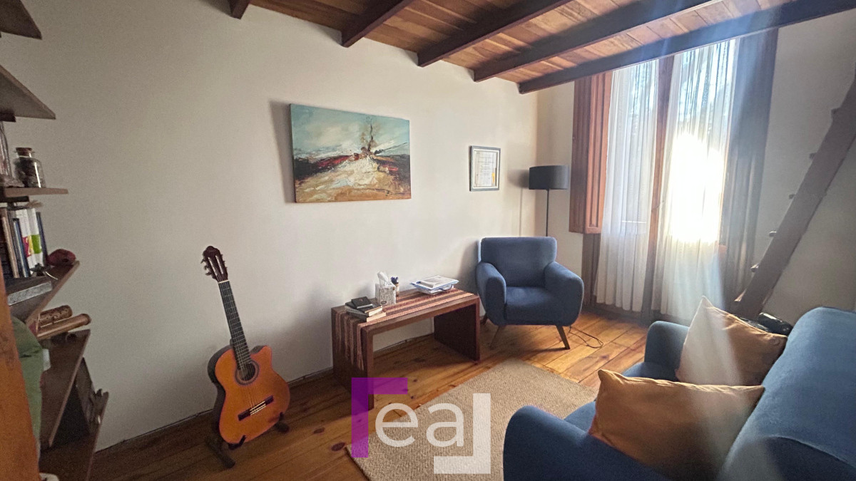 Casa ID.443 - Venta casa y apartamento en cordón cuatro dormitorios 