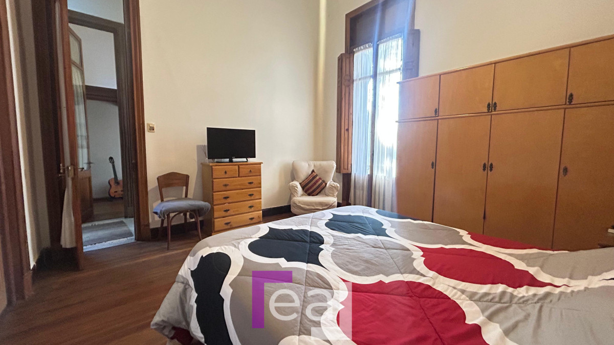 Casa ID.443 - Venta casa y apartamento en cordón cuatro dormitorios 