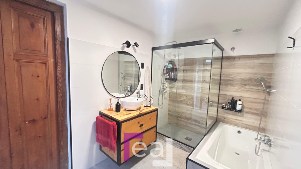Casa ID.443 - Venta casa y apartamento en cordón cuatro dormitorios 