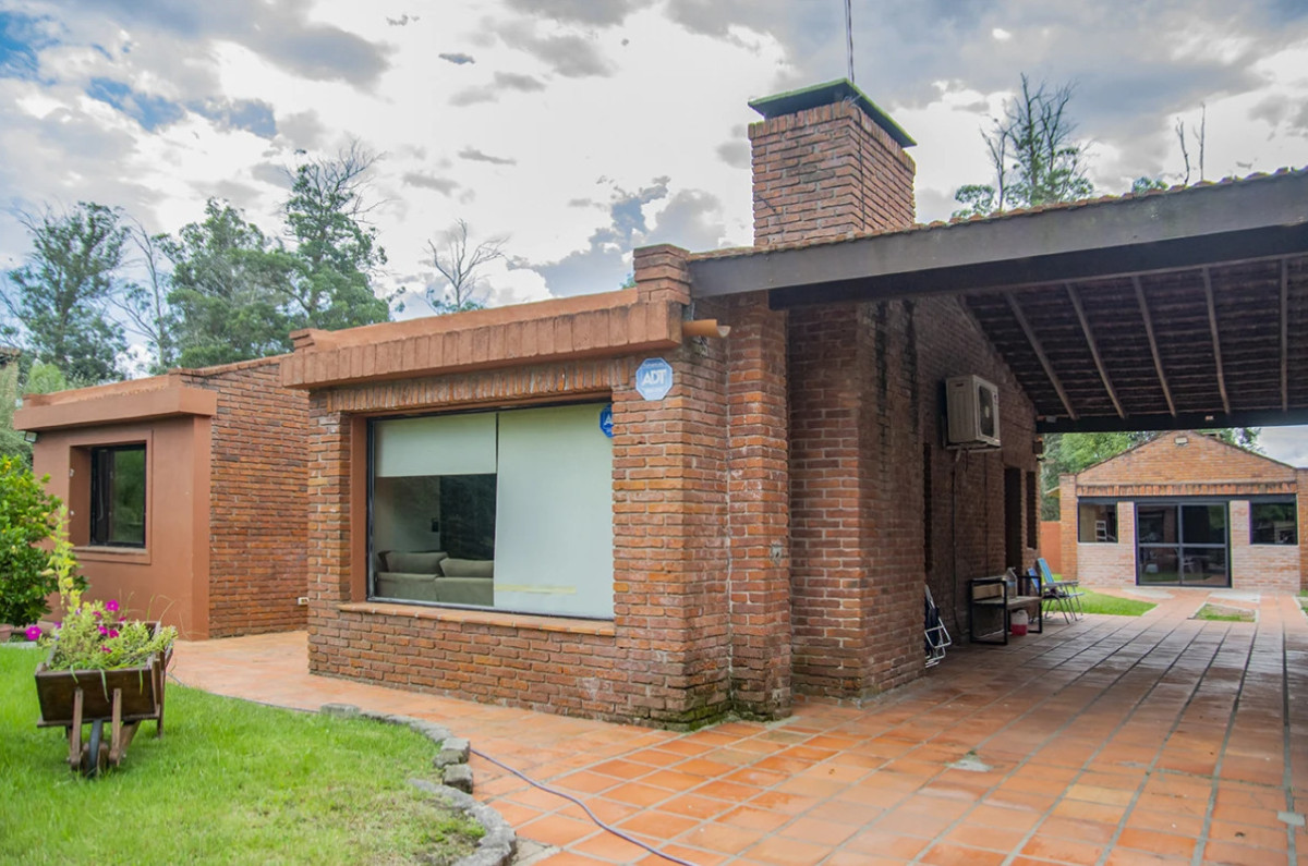 En venta casa de 3 Dormitorios en Jardines de Córdoba