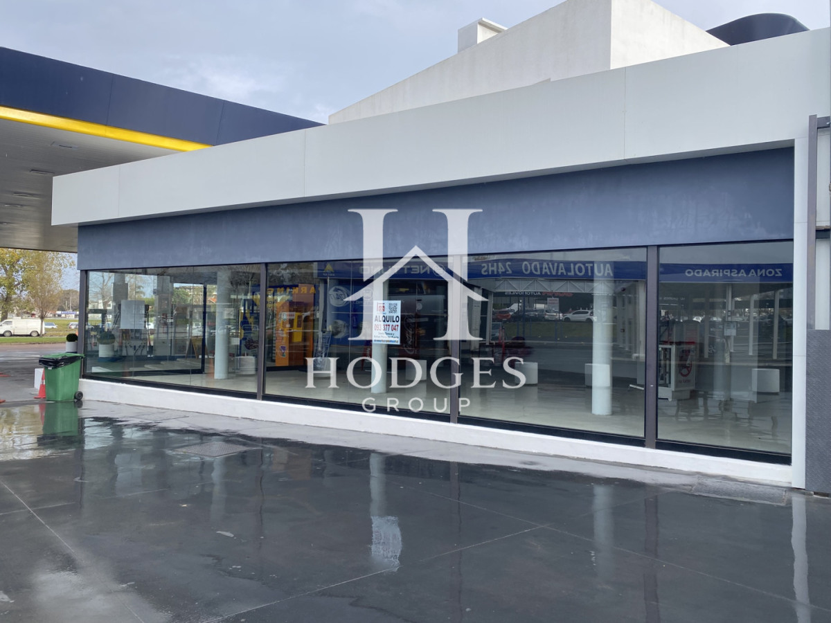 Local Comercial ID.375 - Local en alquiler con un total de 161 metros, 133,26 de planta