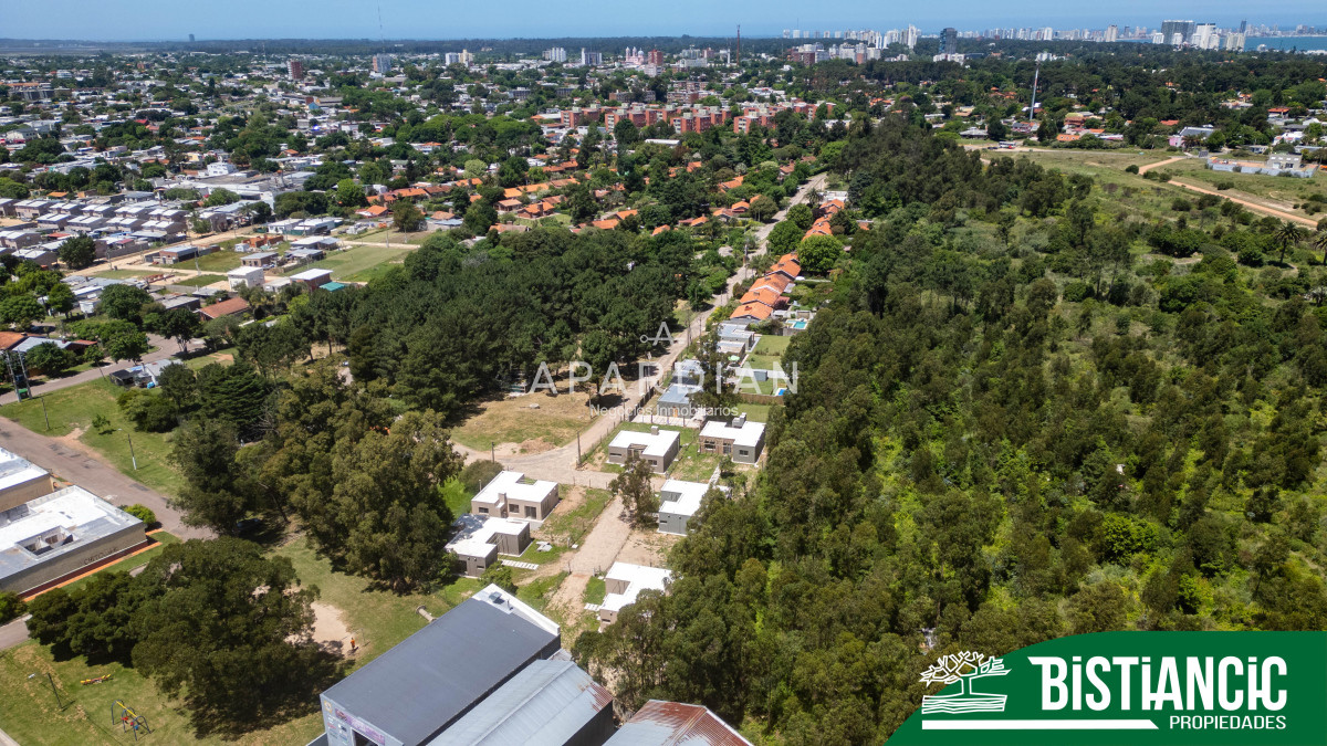 Casa ID.21098475 - Casa a estrenar en barrio privado, construcción tradicional, 2 dorm 2 baños 370 m2 de terreno  US$175.000. financiación