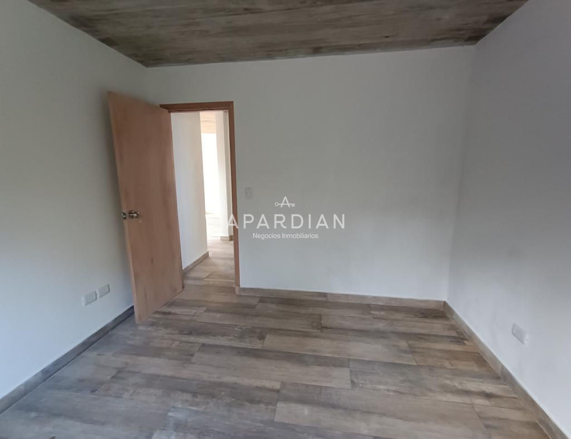 Casa ID.21098475 - Casa a estrenar en barrio privado, construcción tradicional, 2 dorm 2 baños 370 m2 de terreno  US$175.000. financiación