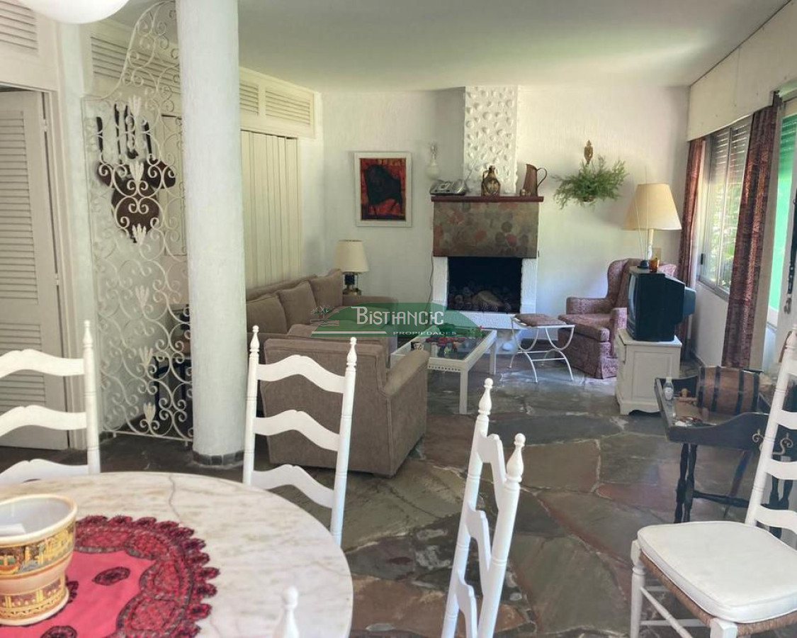 Apartamento ID.2799 - Apto PB 2 dorm y medio 2 baño estufa piscina