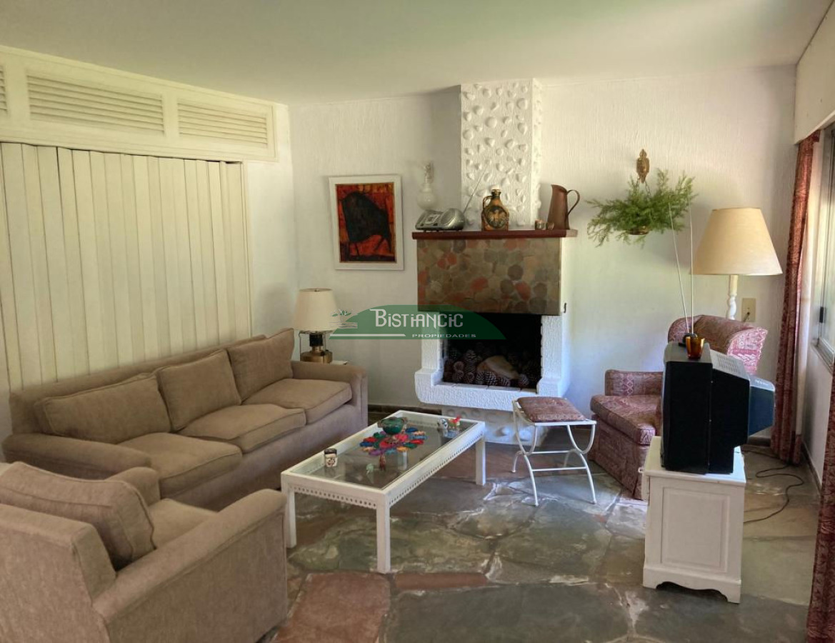 Apartamento ID.2799 - Apto PB 2 dorm y medio 2 baño estufa piscina