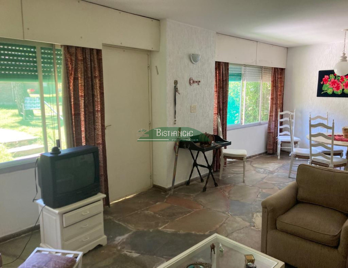Apartamento ID.2799 - Apto PB 2 dorm y medio 2 baño estufa piscina