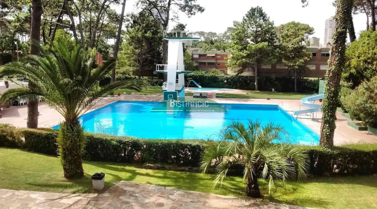 Apto PB 2 dorm y medio 2 baño estufa piscina