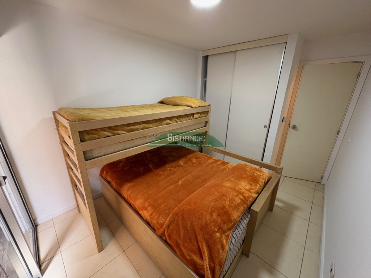 Apartamento ID.3005 - Apartamento de 3 dorm 3 baños con gran jardín, calefacción, garaje, servicio, realmente único!