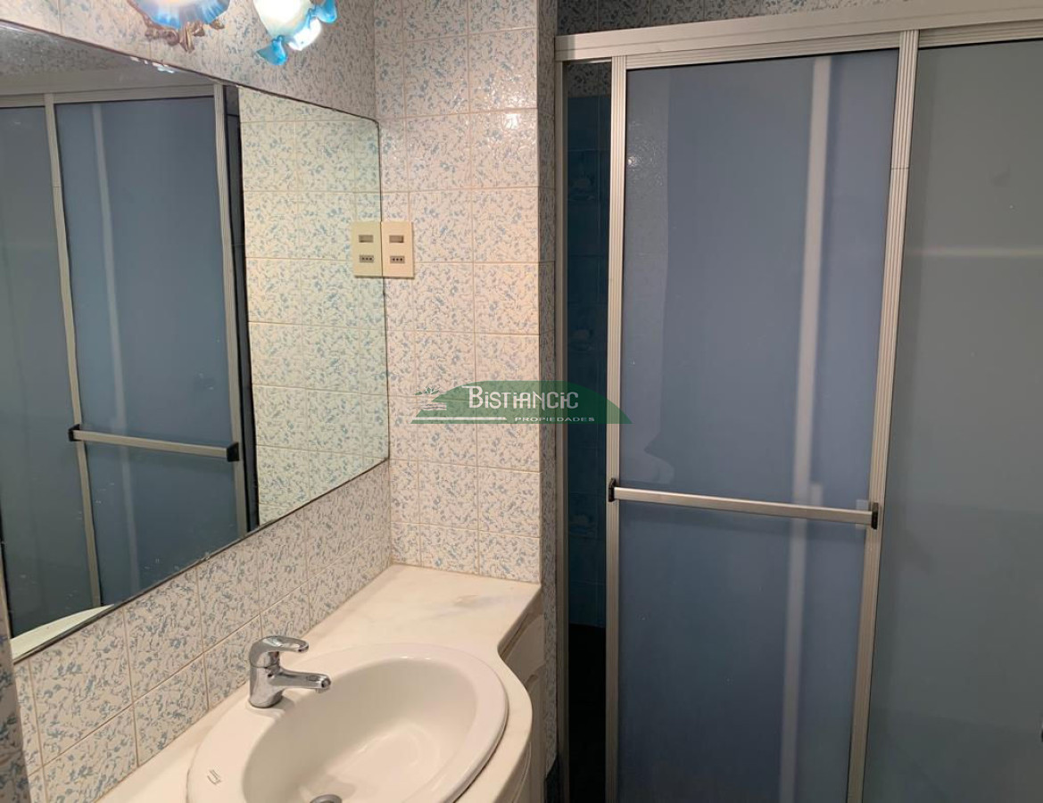 Apartamento ID.1803 - Frente al Mar 2 dorm 2 baños balcón garaje 240000