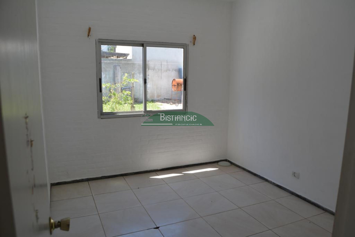 Apartamento en Maldonado, 2 dormitorios, patio con parrillero, y gastos bajos. En venta! - GoPunta - Portal Inmobiliario de Punta del Este - Maldonado