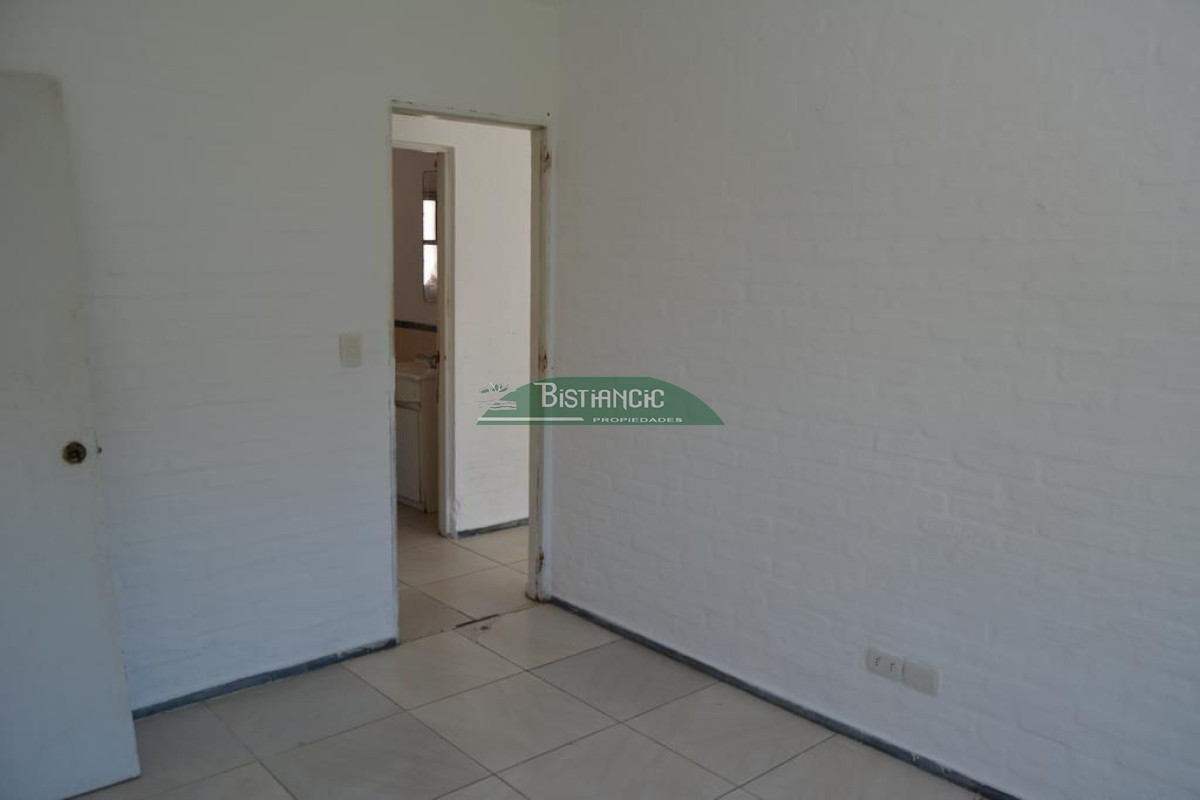 Apartamento en Maldonado, 2 dormitorios, patio con parrillero, y gastos bajos. En venta! - GoPunta - Portal Inmobiliario de Punta del Este - Maldonado