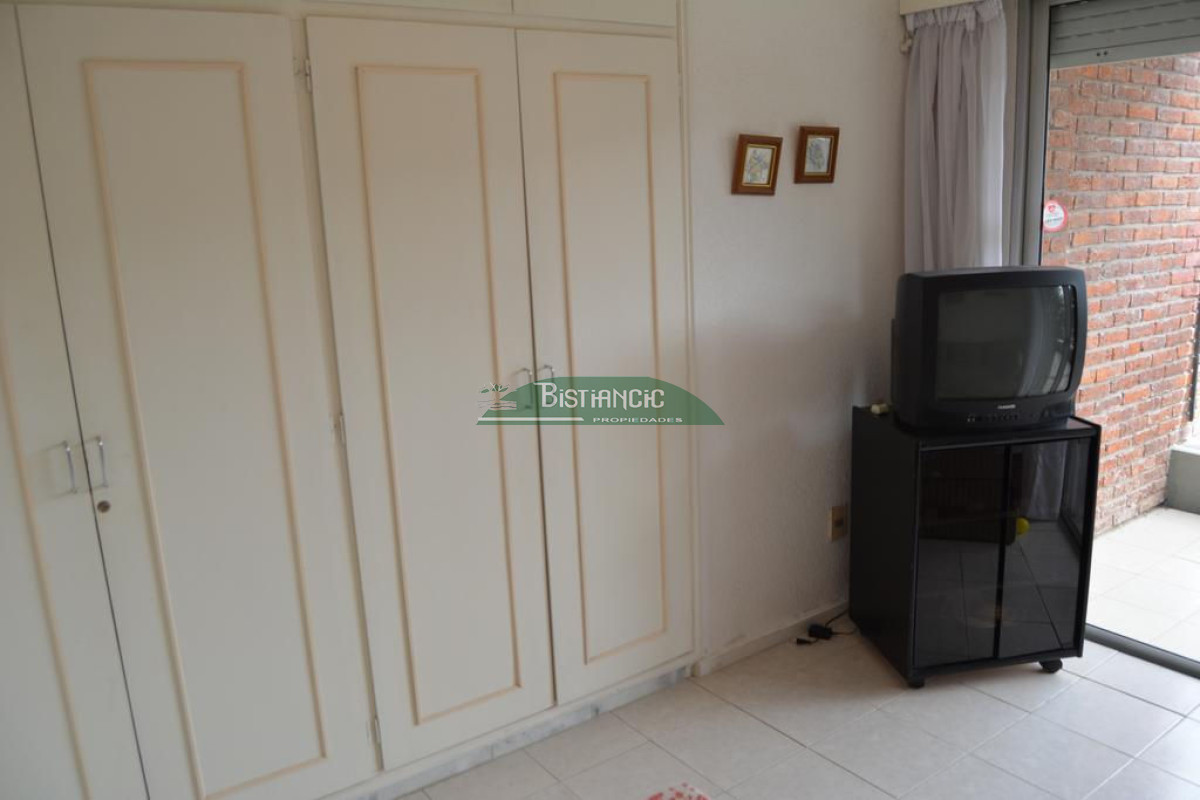 Apartamento ID.2659 - Depto Paradas de la Mansa, en complejo, 4 dorm 3 baños balcón parrillero cochera piscina canchas, Venta U$S 247.000