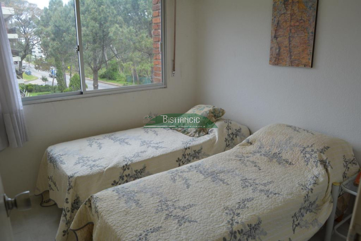 Apartamento ID.2659 - Depto Paradas de la Mansa, en complejo, 4 dorm 3 baños balcón parrillero cochera piscina canchas, Venta U$S 247.000