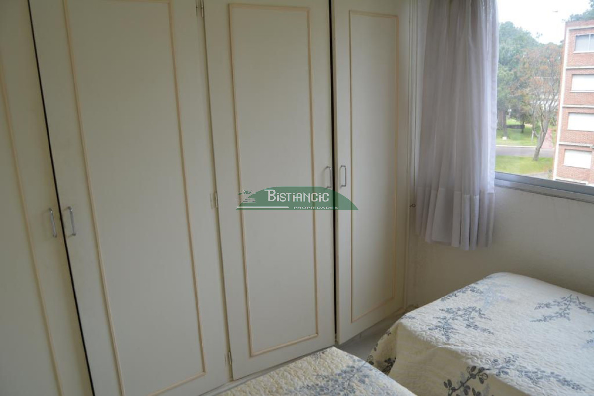 Apartamento ID.2659 - Depto Paradas de la Mansa, en complejo, 4 dorm 3 baños balcón parrillero cochera piscina canchas, Venta U$S 247.000