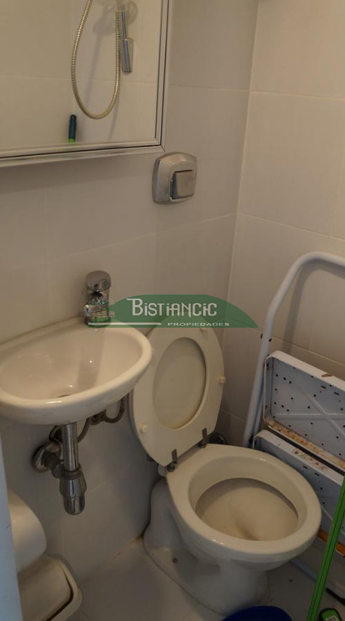 Apartamento ID.2711 - EN VENTA - Apartamento en la pda 16. frente a la playa. 4 dormitorios, 3 baños 