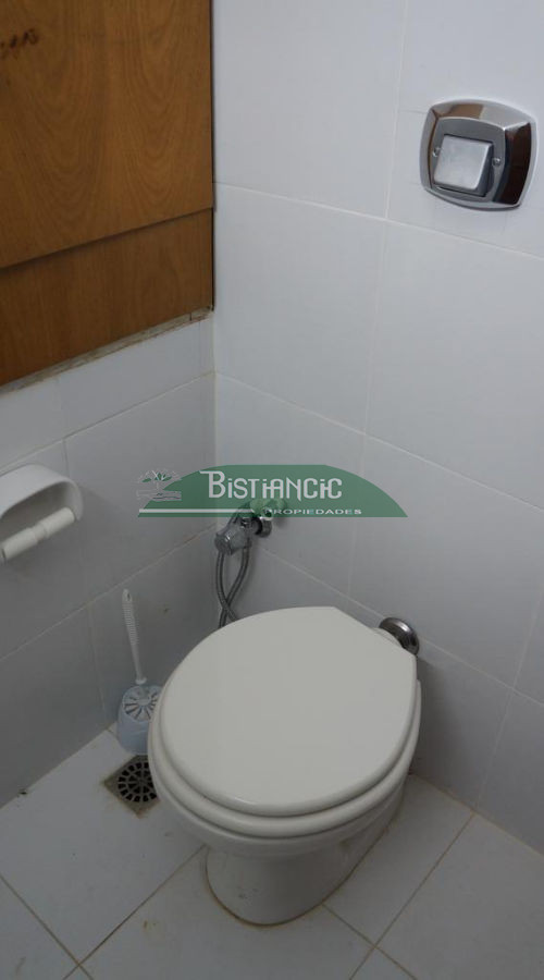 Apartamento ID.2711 - EN VENTA - Apartamento en la pda 16. frente a la playa. 4 dormitorios, 3 baños 