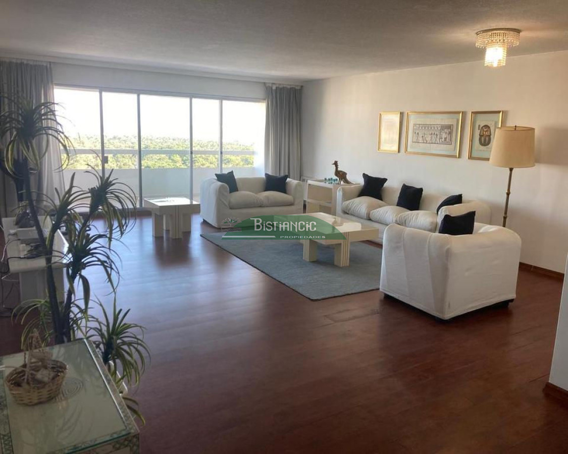 Apartamento ID.2742 - Apartamento en venta, 3 dorm, 3 baños, 2 terrazas, garaje y servicios.US$ 340.000