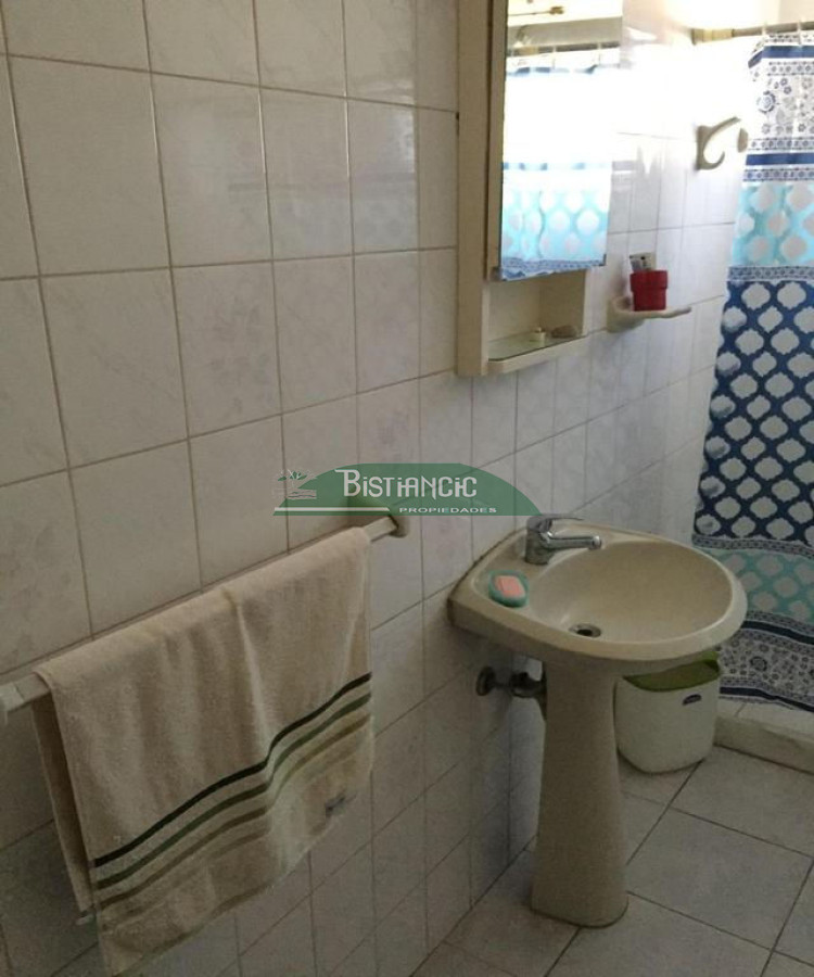 Apartamento ID.2788 - Casita en alquiler anual 1 dorm, frente a plaza del vigia. 