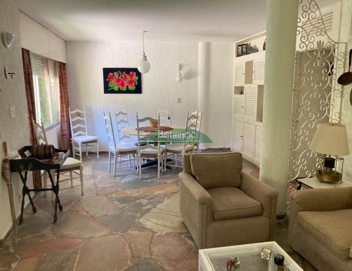 Apartamento ID.2799 - Apto PB 2 dorm y medio 2 baño estufa piscina