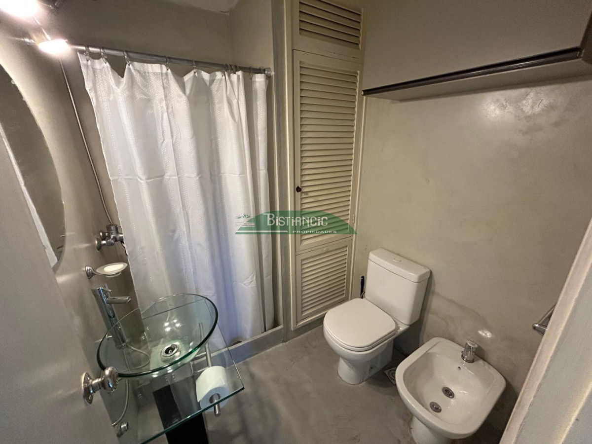 Apartamento ID.3022 - Apartamento luminoso con balcón y vista verde - Alquiler temporal o anual. En Arcobaleno. Con Piscina, Canchas, Wifi, Parrilleros Y Mas.