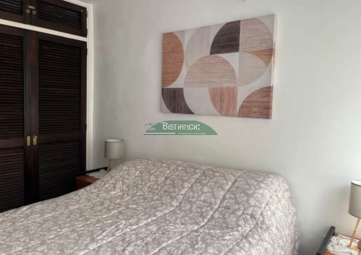 Apartamento ID.2930 - Venta apartamento frente a plaza de artesanos , Punta del este. 2 Dorm, 2 baños, con garage. A pasos de gorlero. 