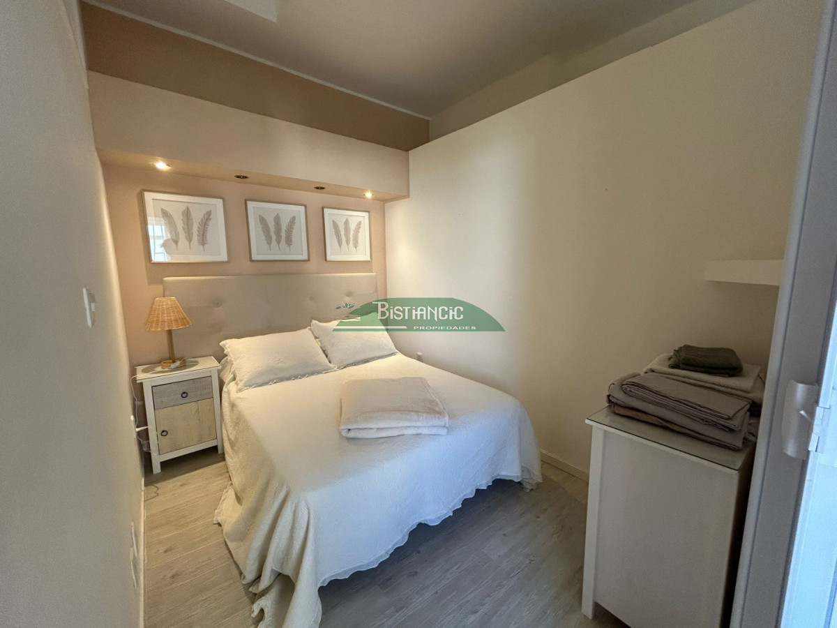 Apartamento ID.3057 - Alquiler invernal en Peninsula, Punta del este. 2 dorm,2 baños, con cochera, wifi y servicio de mucama. 
