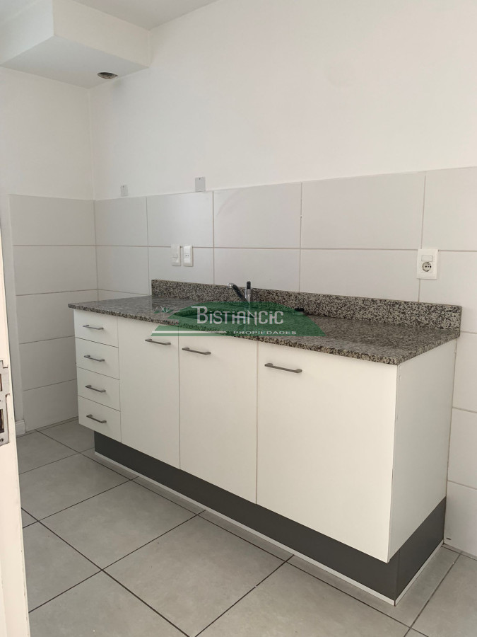 Apartamento ID.2931 - Roosevelt y Viana, depto de 2 dormitorios en Planta baja con cochera. Venta US$ 152.000.