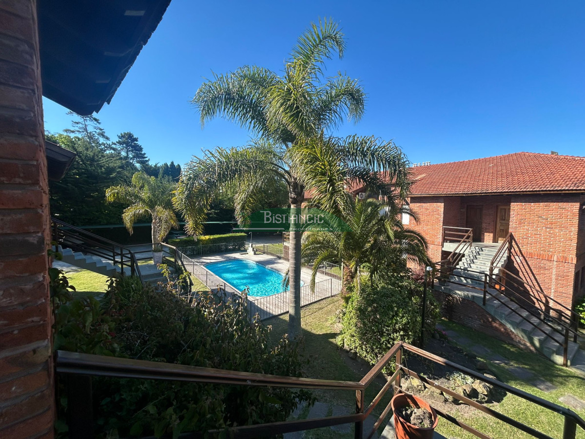 Apartamento ID.1764 - Apartamento en alquiler anual, en cantegril. A pasos de colegios. 2 dorm con balcón y parrillero