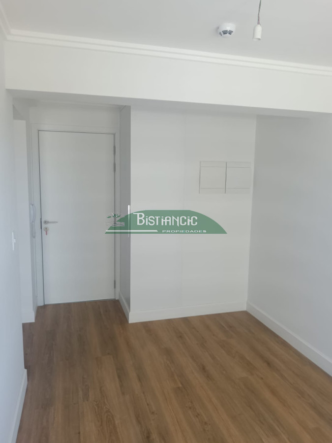 Apartamento ID.3034 - Departamento un ambiente en torre a estrenar, piso alto, piscina climatizada, otra abierta,gym , parrilleros, etc. Venta US$ 105.000.. 
