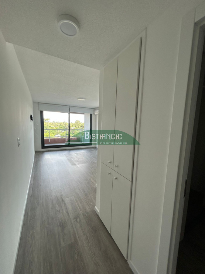 Apartamento ID.3028 - Apartamento en alquiler anual con terrazas y excelente vista al Campus