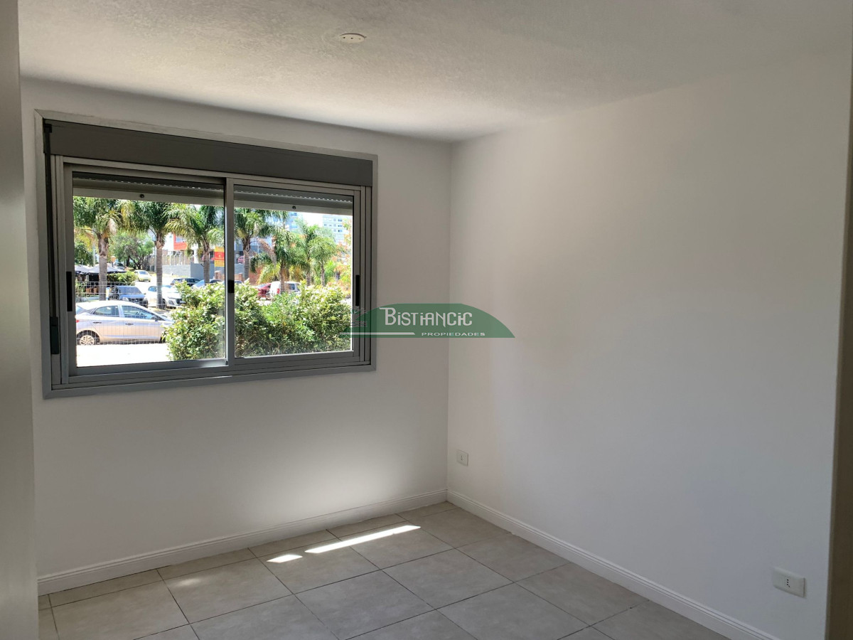 Apartamento ID.2931 - Roosevelt y Viana, depto de 2 dormitorios en Planta baja con cochera. Venta US$ 152.000.