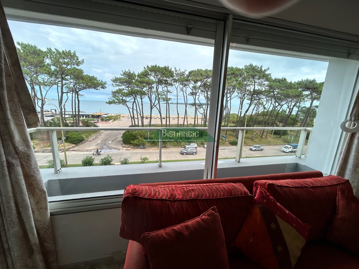 Apartamento ID.2842 - Paradas Mansa, torre de categoría, 2 dorm 2 baños más dependencia con baño, vista. Excelente calidad, US4 340.000.
