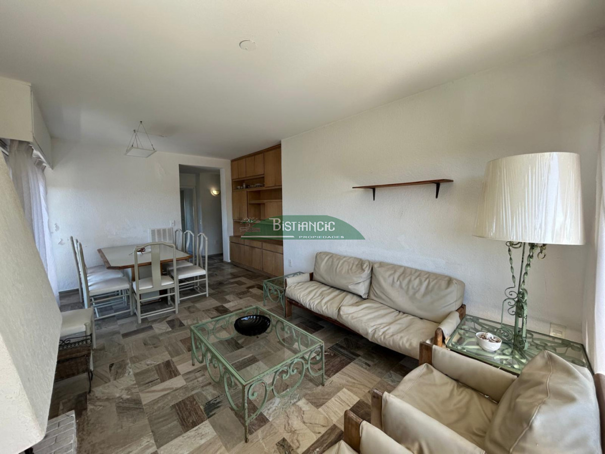 Apartamento ID.3022 - Apartamento luminoso con balcón y vista verde - Alquiler temporal o anual. En Arcobaleno. Con Piscina, Canchas, Wifi, Parrilleros Y Mas.