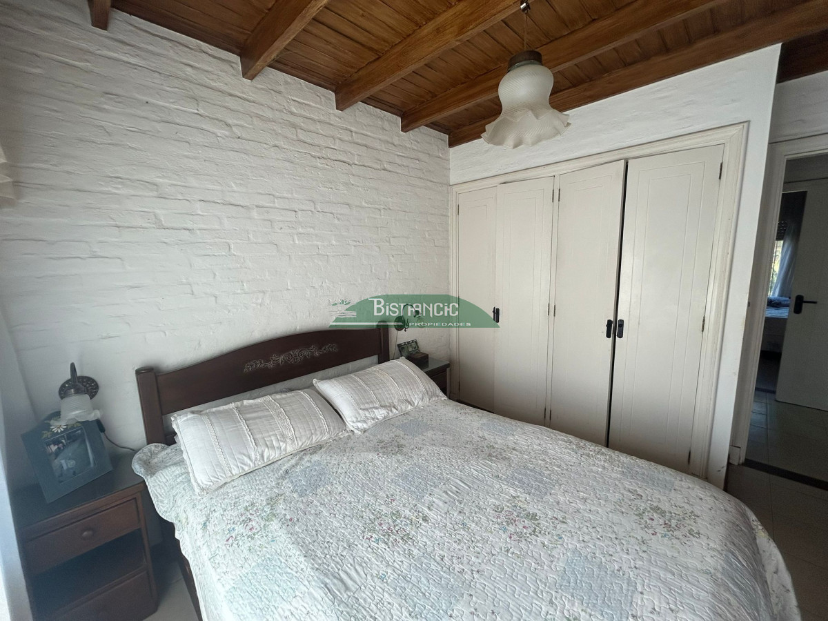 Apartamento ID.1764 - Apartamento en alquiler anual, en cantegril. A pasos de colegios. 2 dorm con balcón y parrillero