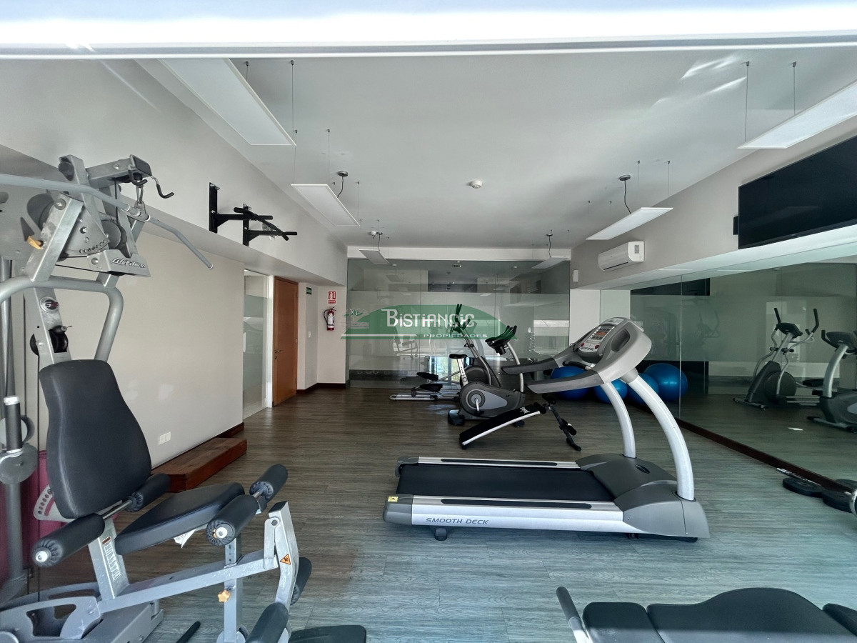 Apartamento ID.2887 - VENTA Apto 2 dorm 2 baños vista, calefacción, piscina, parrilleros, jacuzzi, garaje, y otros.