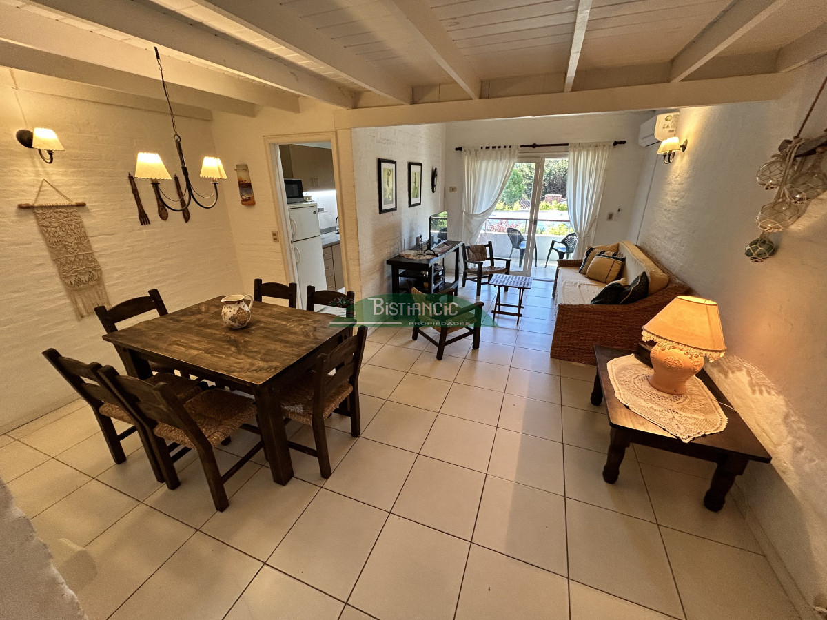 Apartamento ID.1614 - ALQUILER DE TEMPORADA Apartamento cómodo en barrio Country, 3 dormitorios, 2 baños, terraza con parrillero y cochera