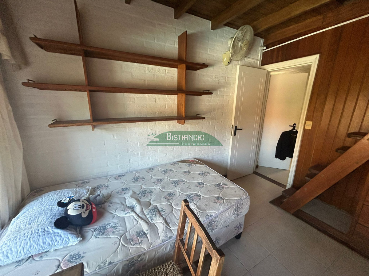 Apartamento ID.1764 - Apartamento en alquiler anual, en cantegril. A pasos de colegios. 2 dorm con balcón y parrillero