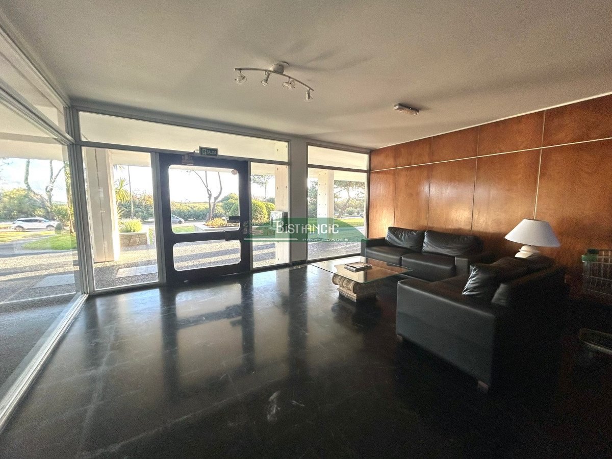 Apartamento ID.2469 - Alquiler Invernal - Hermoso Monoambiente frente al mar.