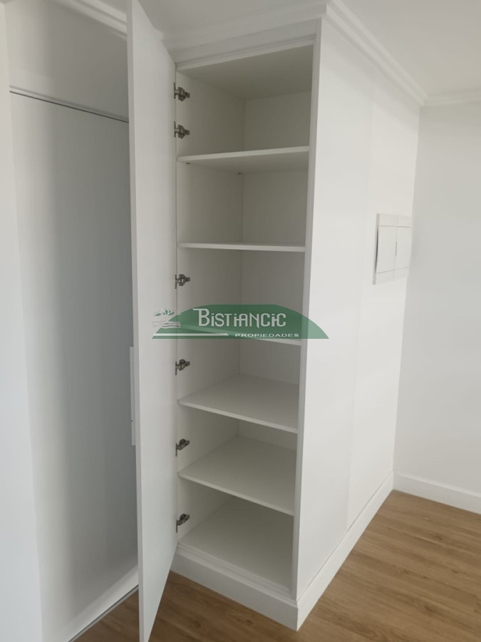 Apartamento ID.3034 - Departamento un ambiente en torre a estrenar, piso alto, piscina climatizada, otra abierta,gym , parrilleros, etc. Venta US$ 105.000.. 