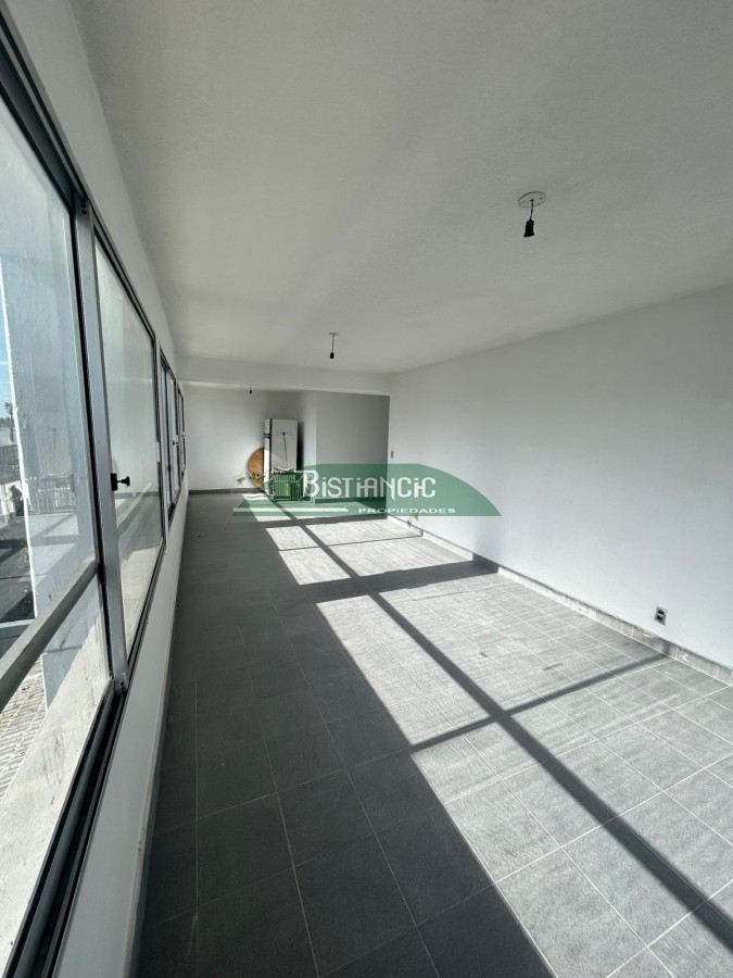 Apartamento ID.2755 - Departamento en plaza de Maldonado, 40 m2 Ideal para EstudioOficina 
