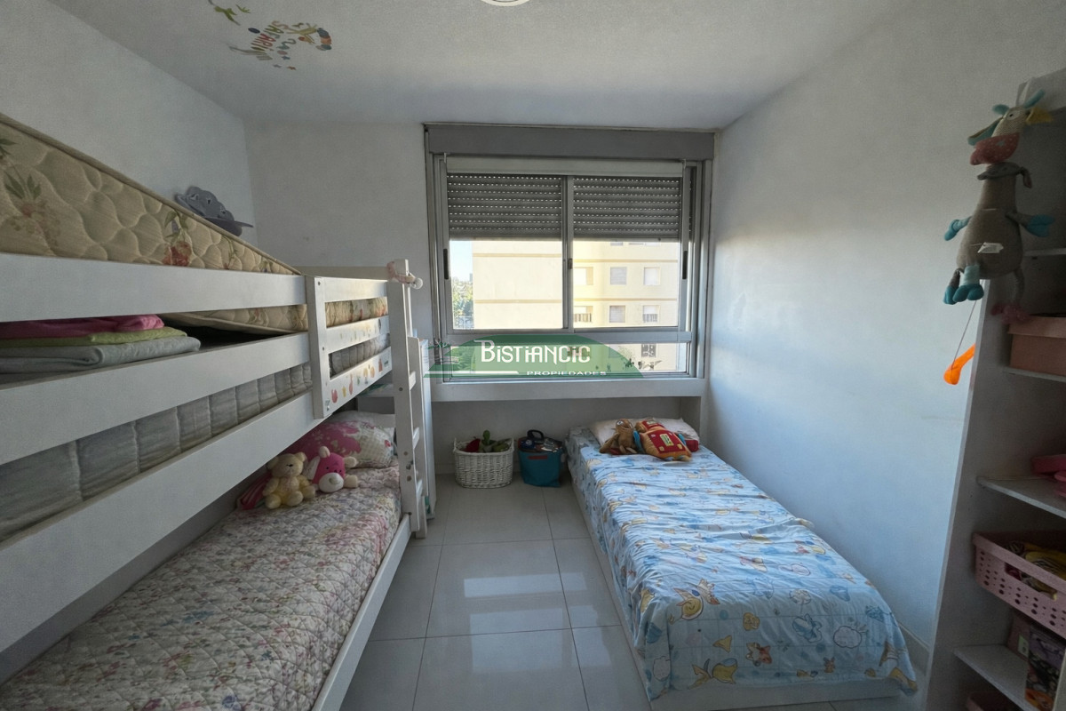 Apartamento ID.3046 - Apartamento en alquiler anual -2 dorm, 1 baño, con balcón y garage.  Zona Terminal