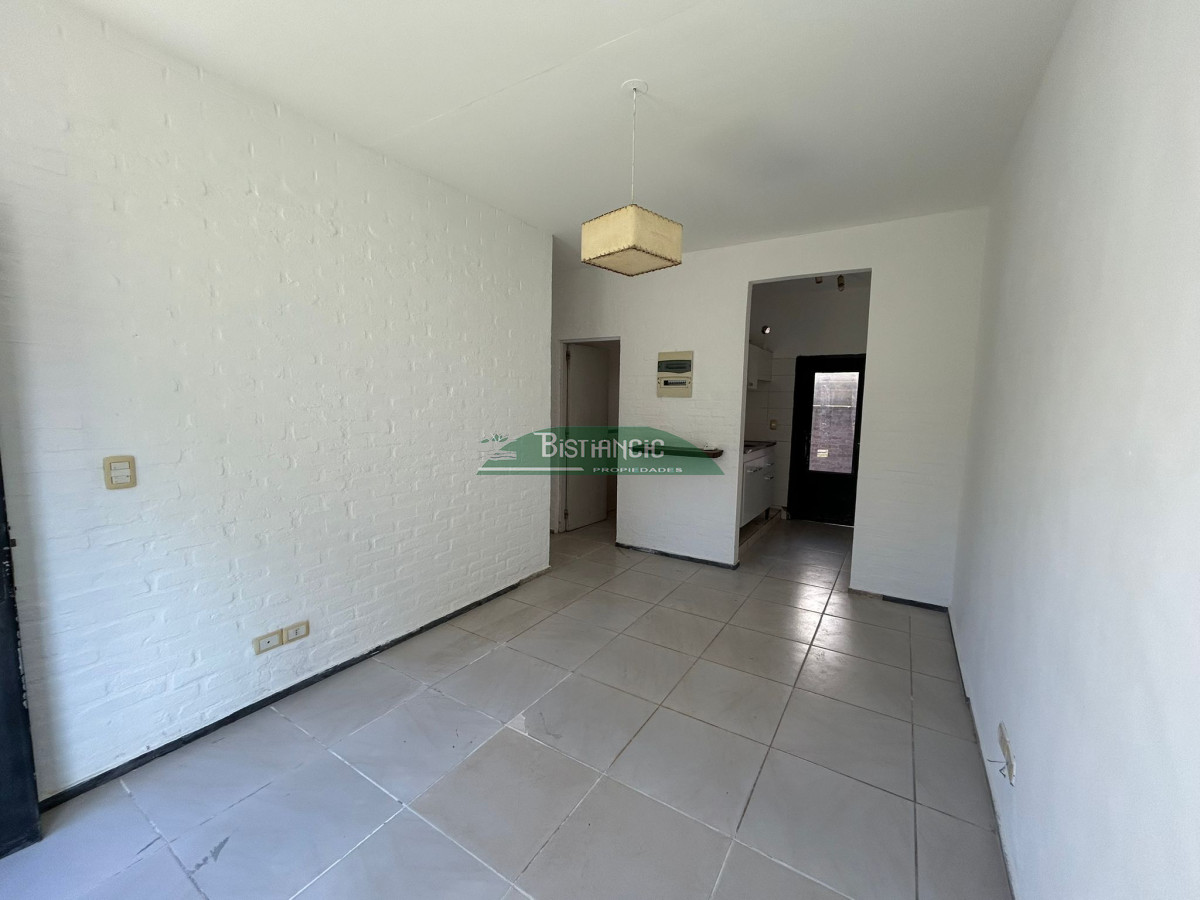 Alquiler anual   depto planta baja 2 dorm, con cochera y patio con parrillero . - GoPunta - Portal Inmobiliario de Punta del Este - Maldonado