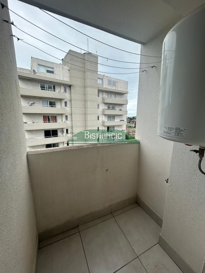 Apartamento ID.2982 - Apartamento en venta, 2 dormitorios, 1 baño, con balcón y cochera. Excelente estado.